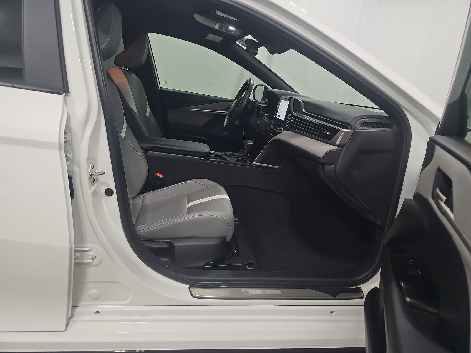 TOYOTA CAMRY - 9