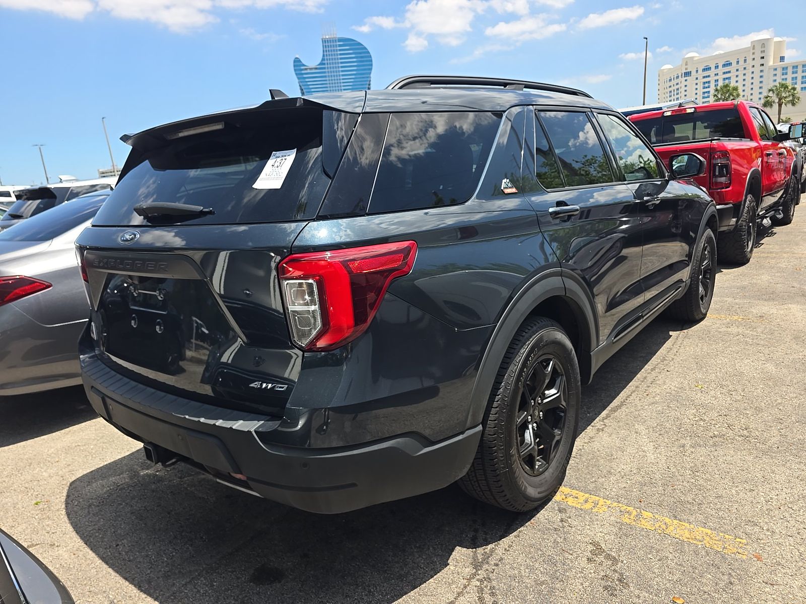 FORD EXPLORER - 5