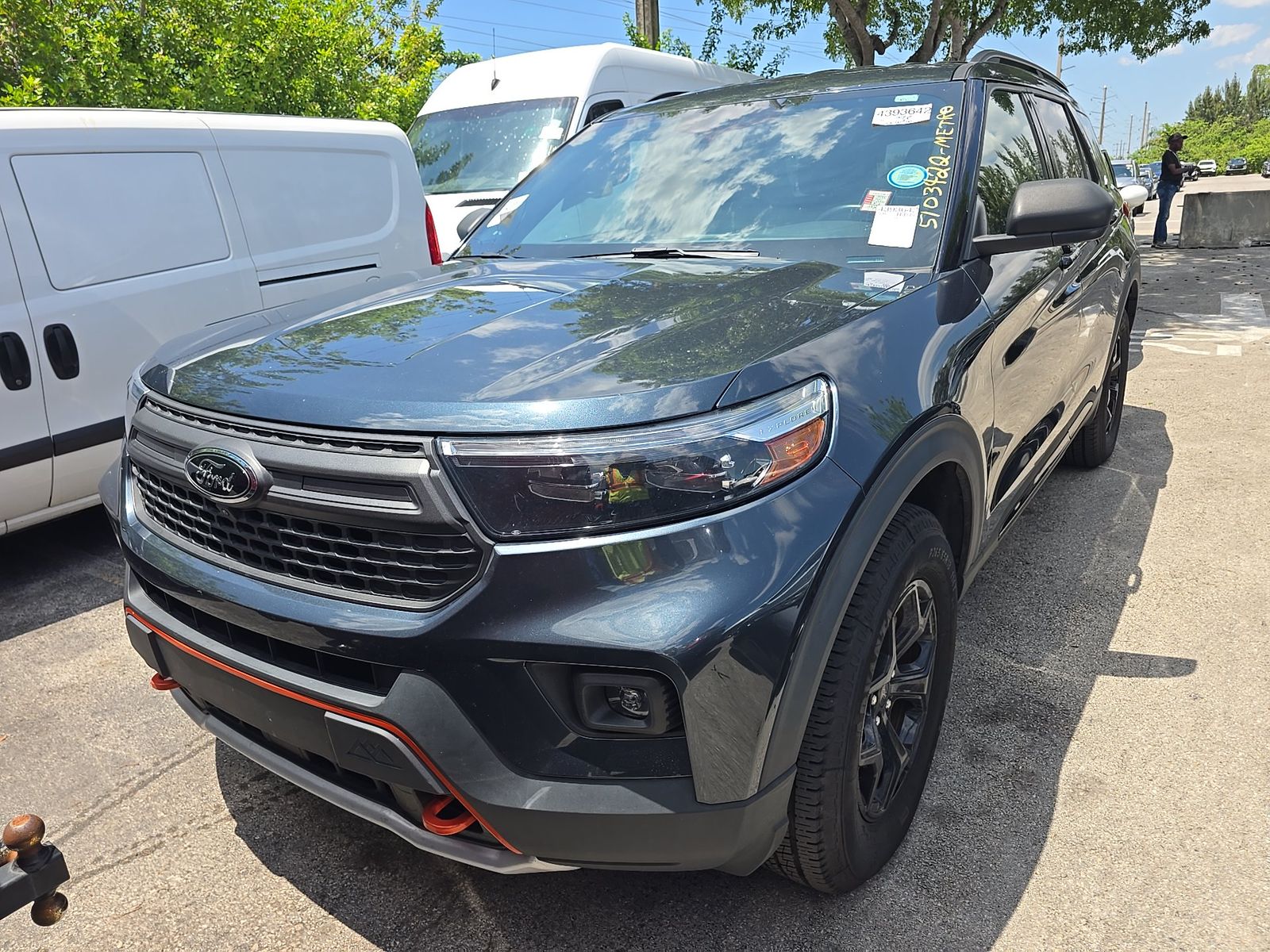FORD EXPLORER - 1