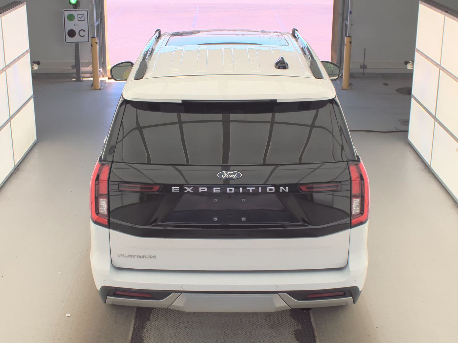 FORD EXPEDITION - 7