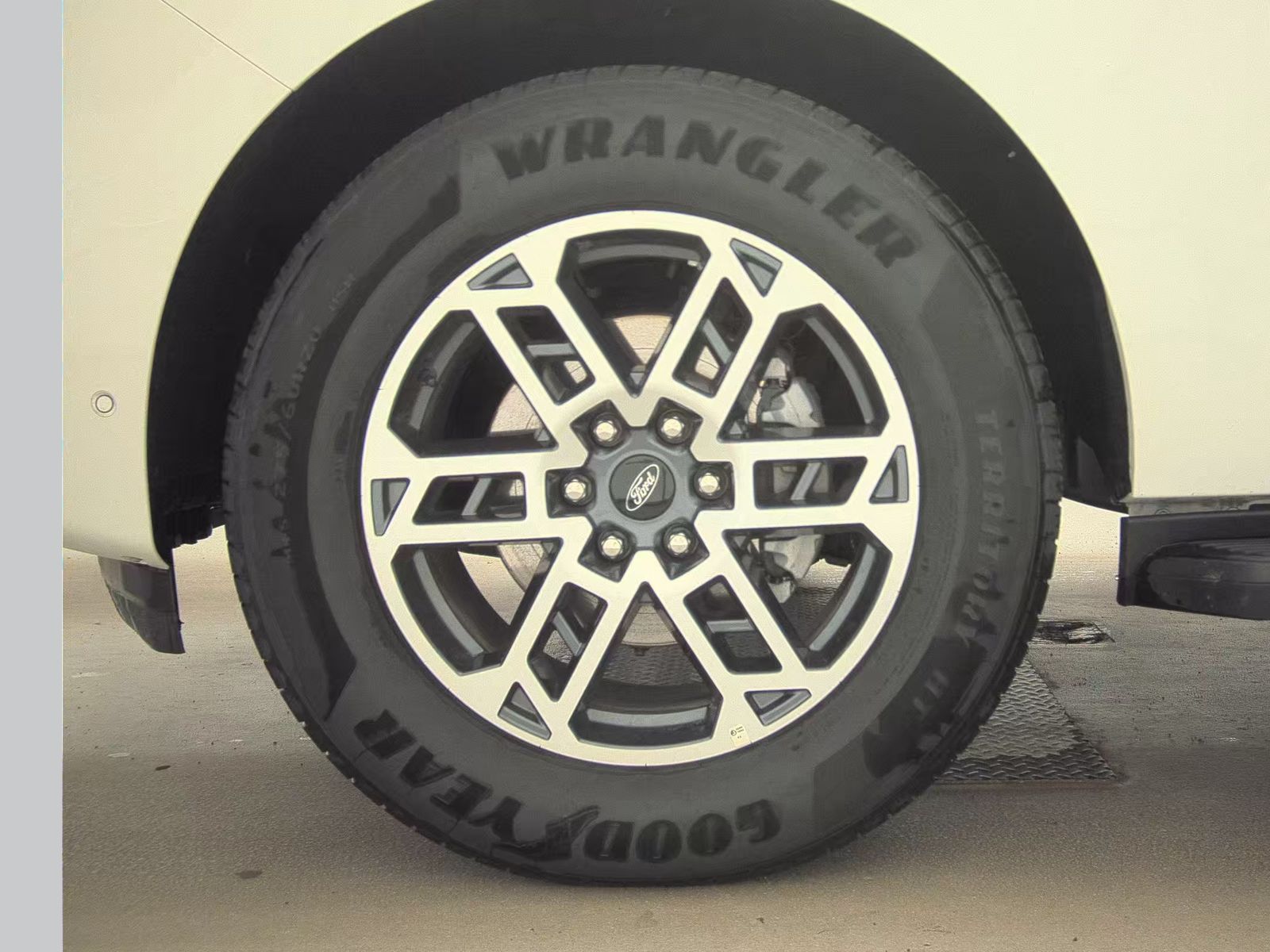 FORD EXPEDITION - 10