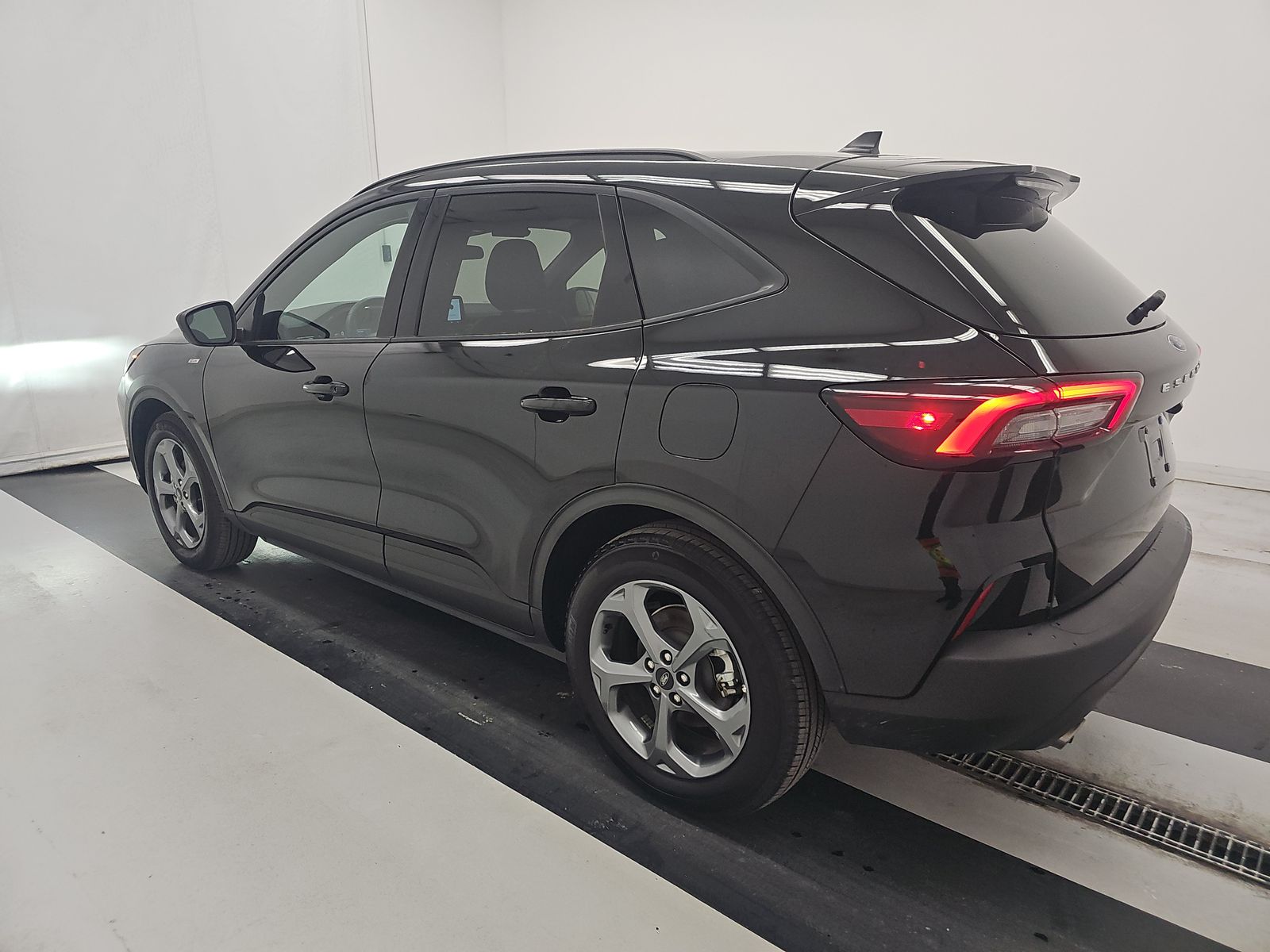 FORD ESCAPE - 7