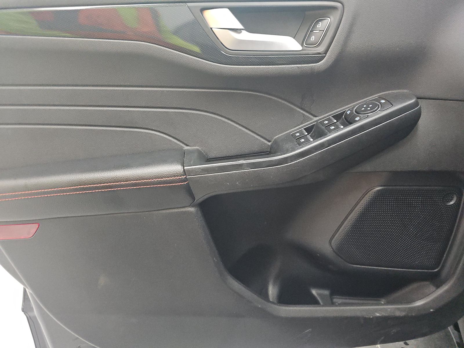 FORD ESCAPE - 10