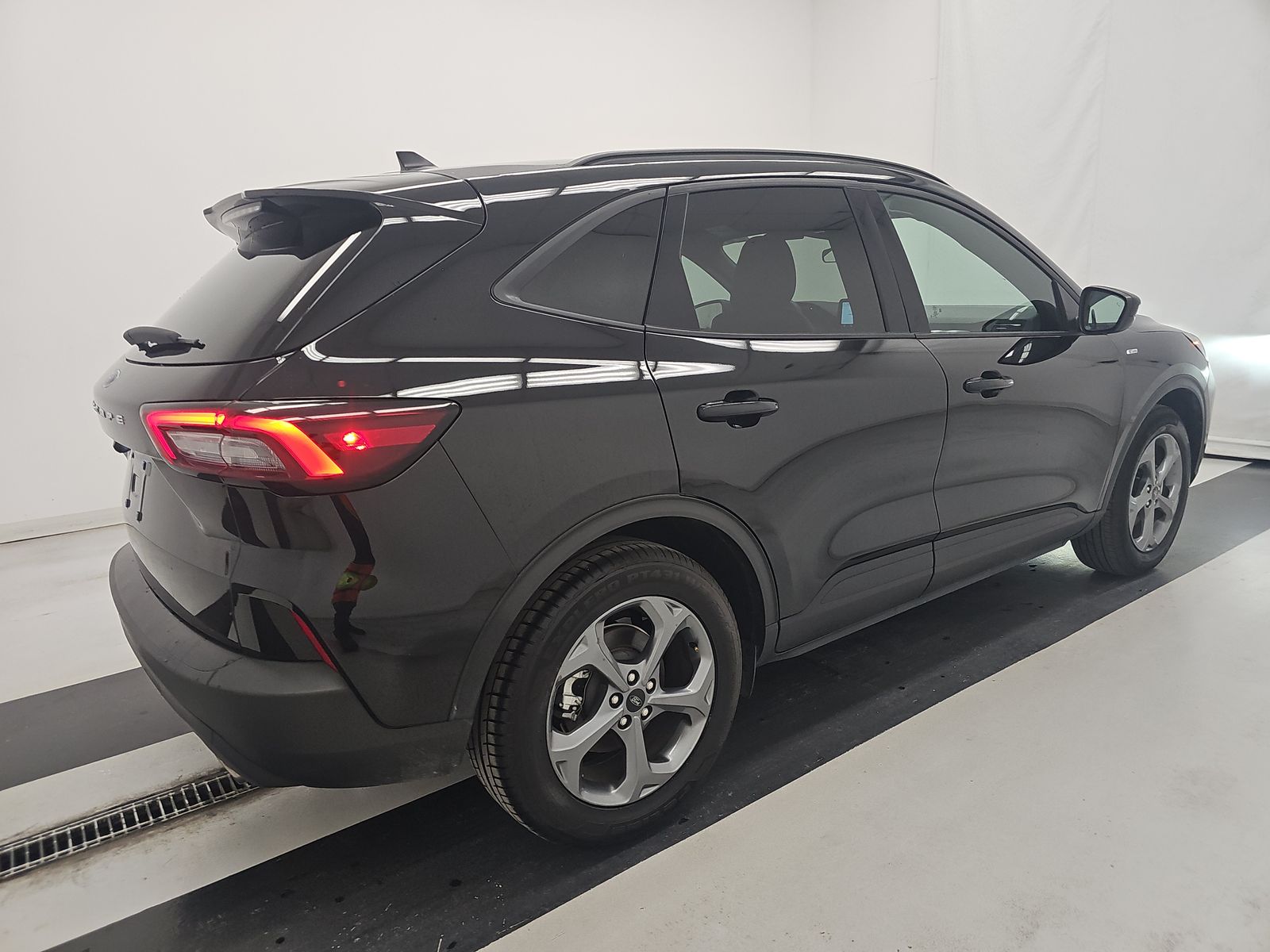 FORD ESCAPE - 5