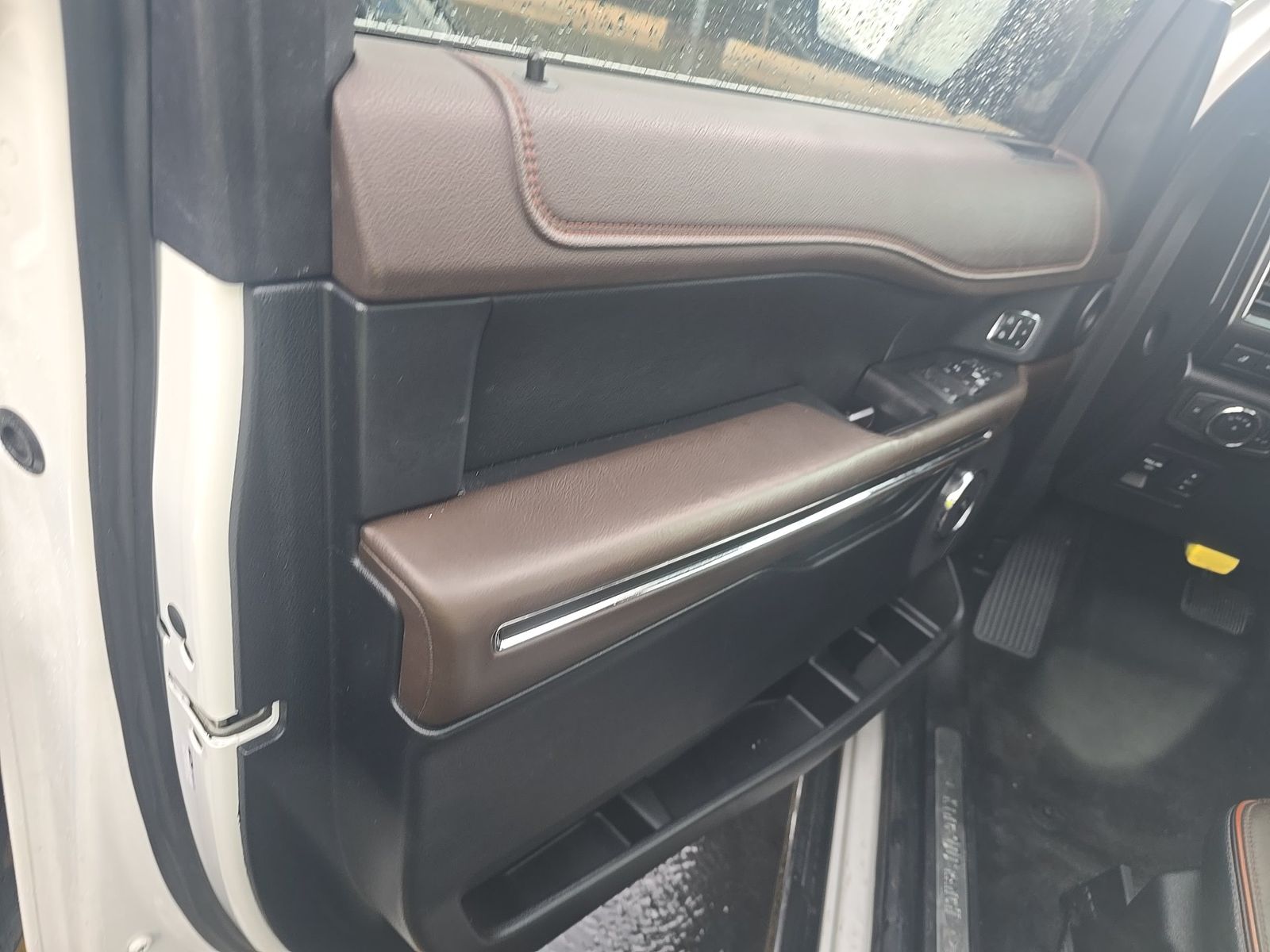 FORD EXPEDITION - 10
