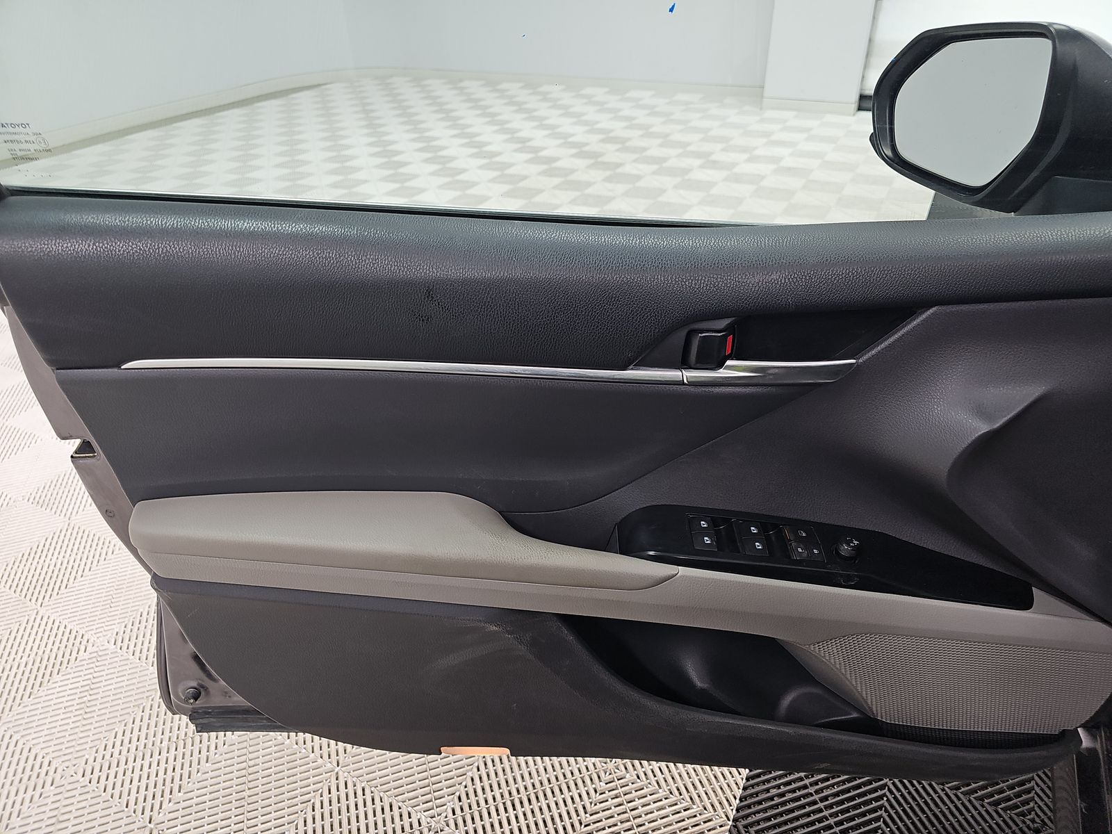 TOYOTA CAMRY - 10