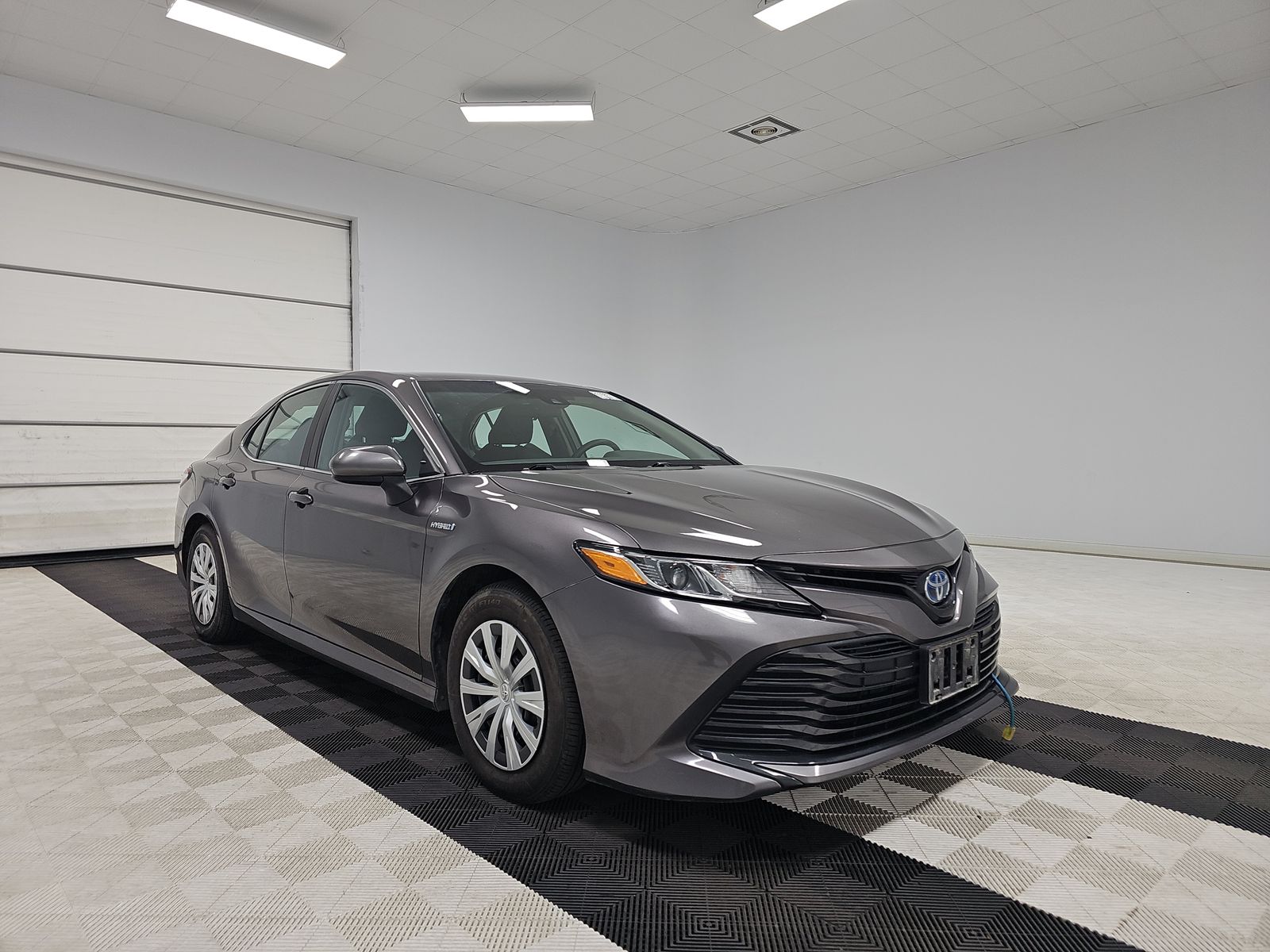 TOYOTA CAMRY - 4