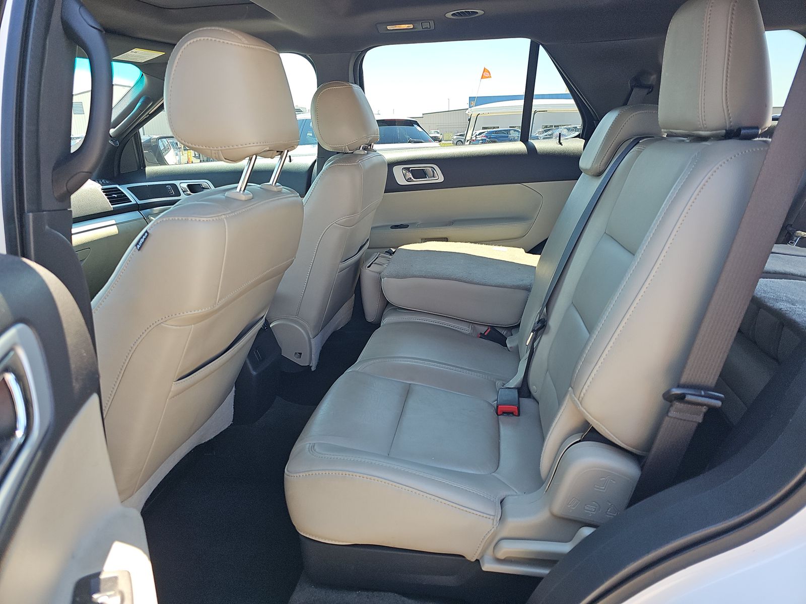 FORD EXPLORER - 8