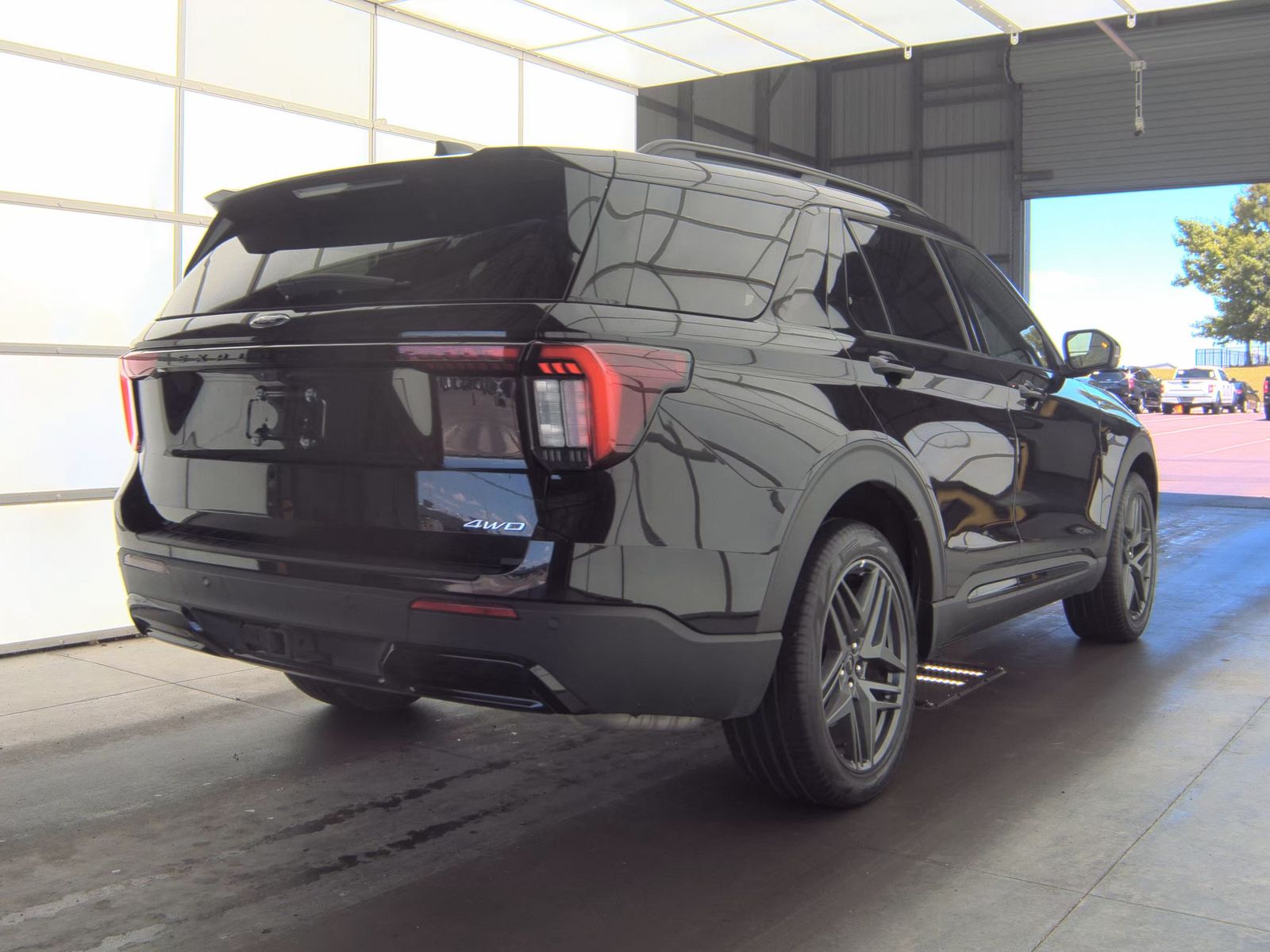FORD EXPLORER - 6