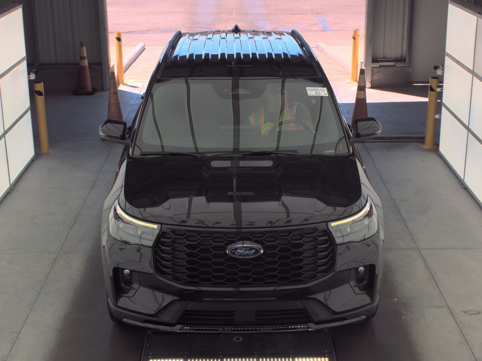 FORD EXPLORER - 3