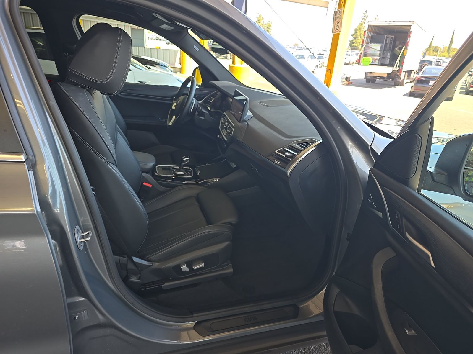 2023 BMW X3 sDrive30i RWD