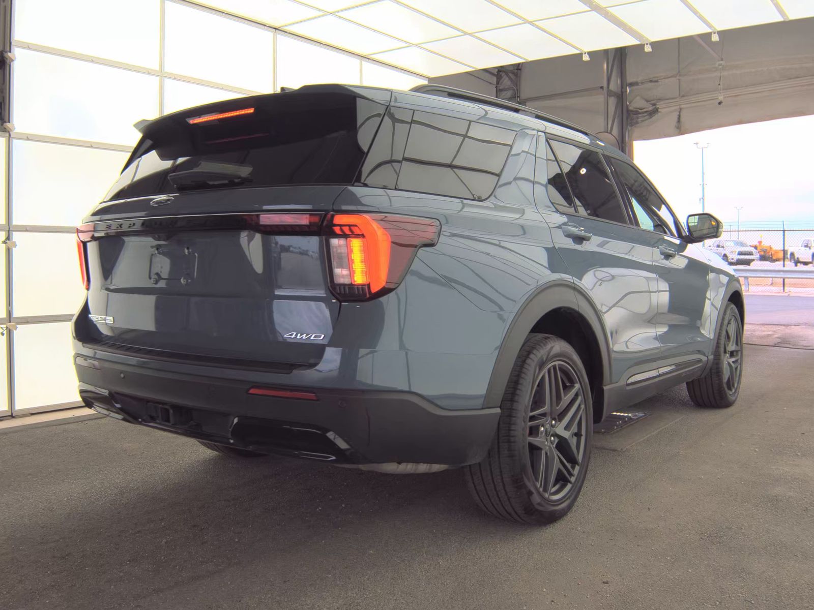 FORD EXPLORER - 6