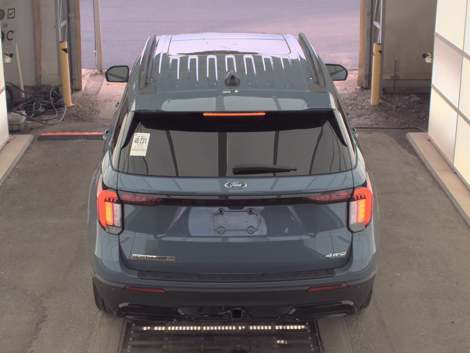 FORD EXPLORER - 7