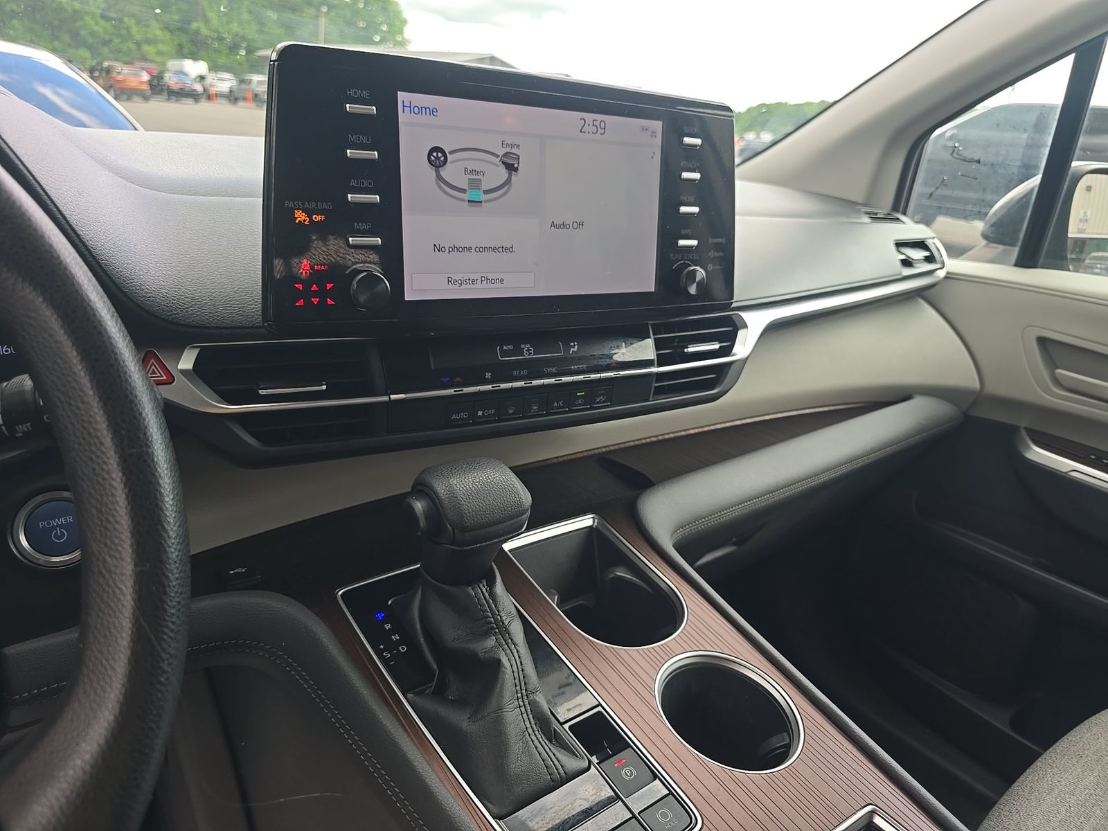2021 Toyota Sienna LE photo 17