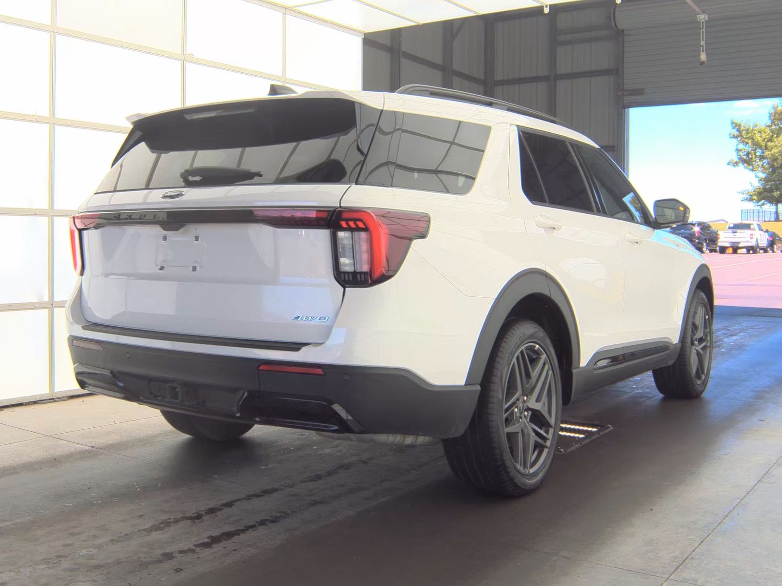 FORD EXPLORER - 6