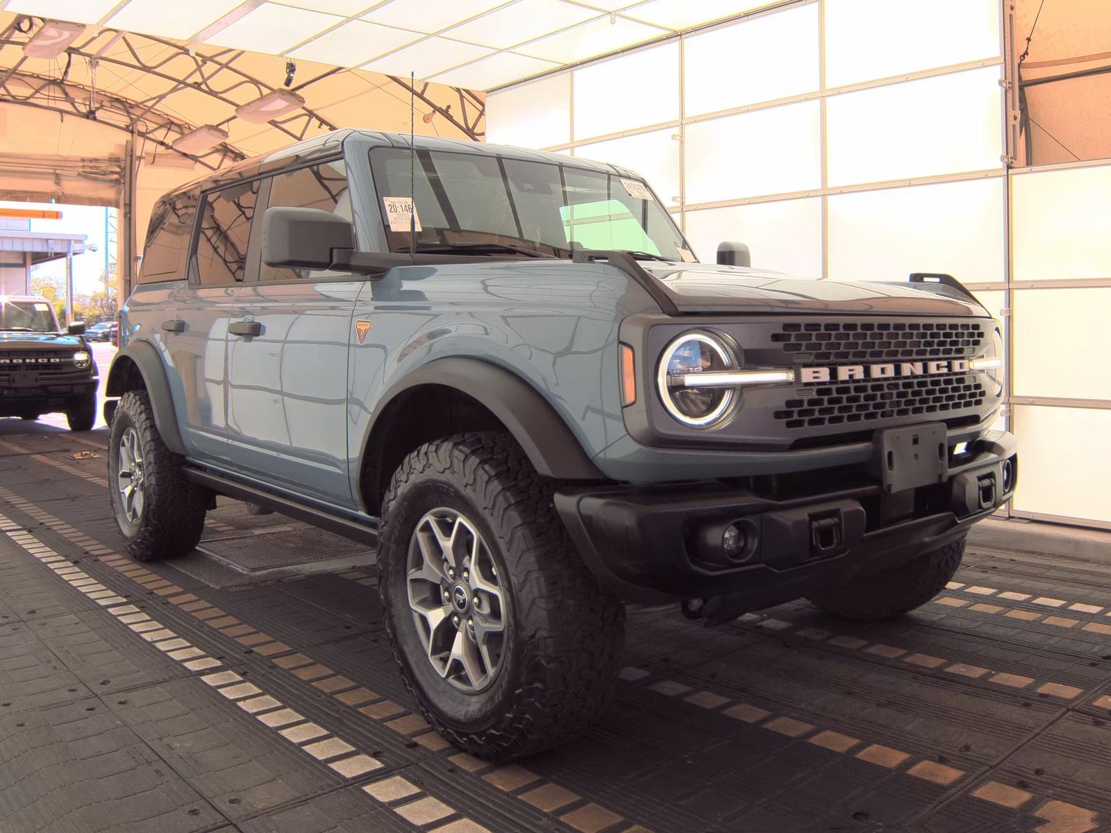 FORD BRONCO - 5