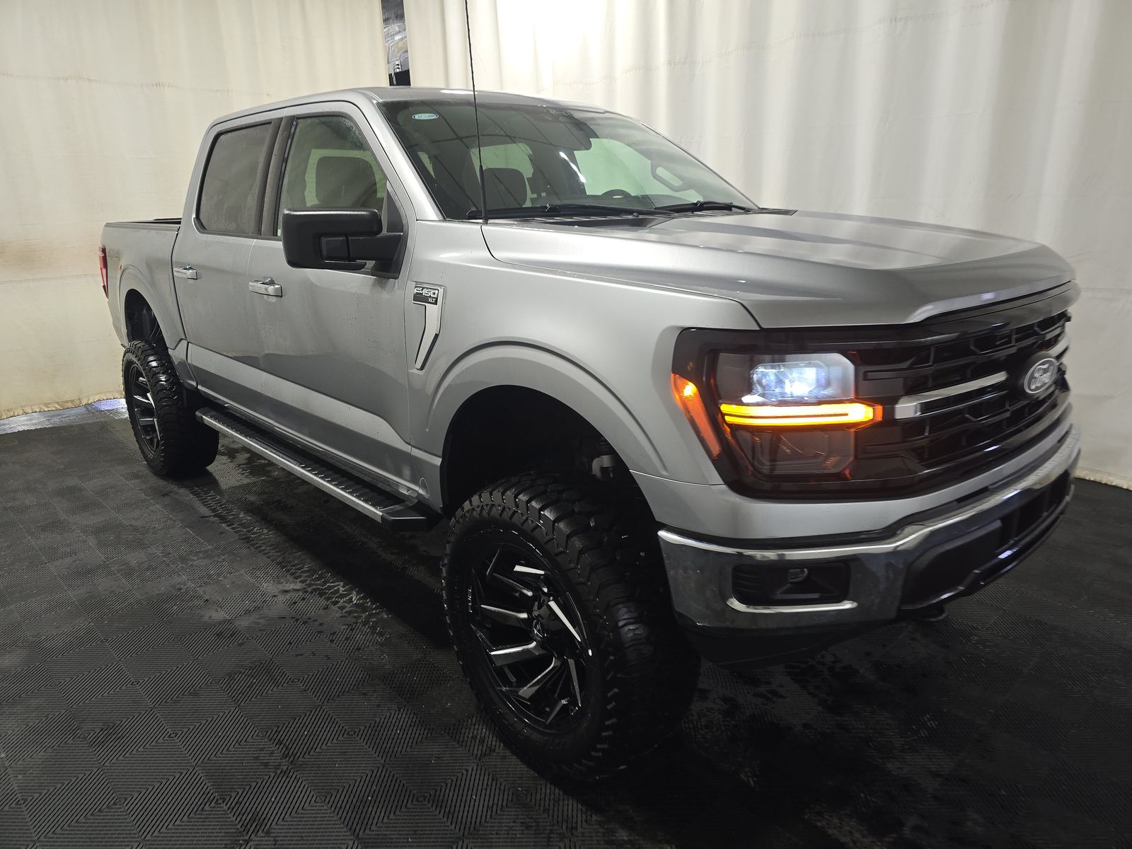 FORD F-150 - 4
