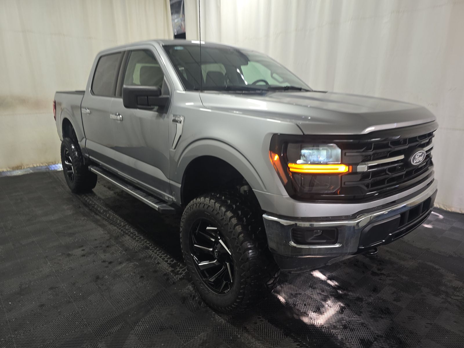 FORD F-150 - 4