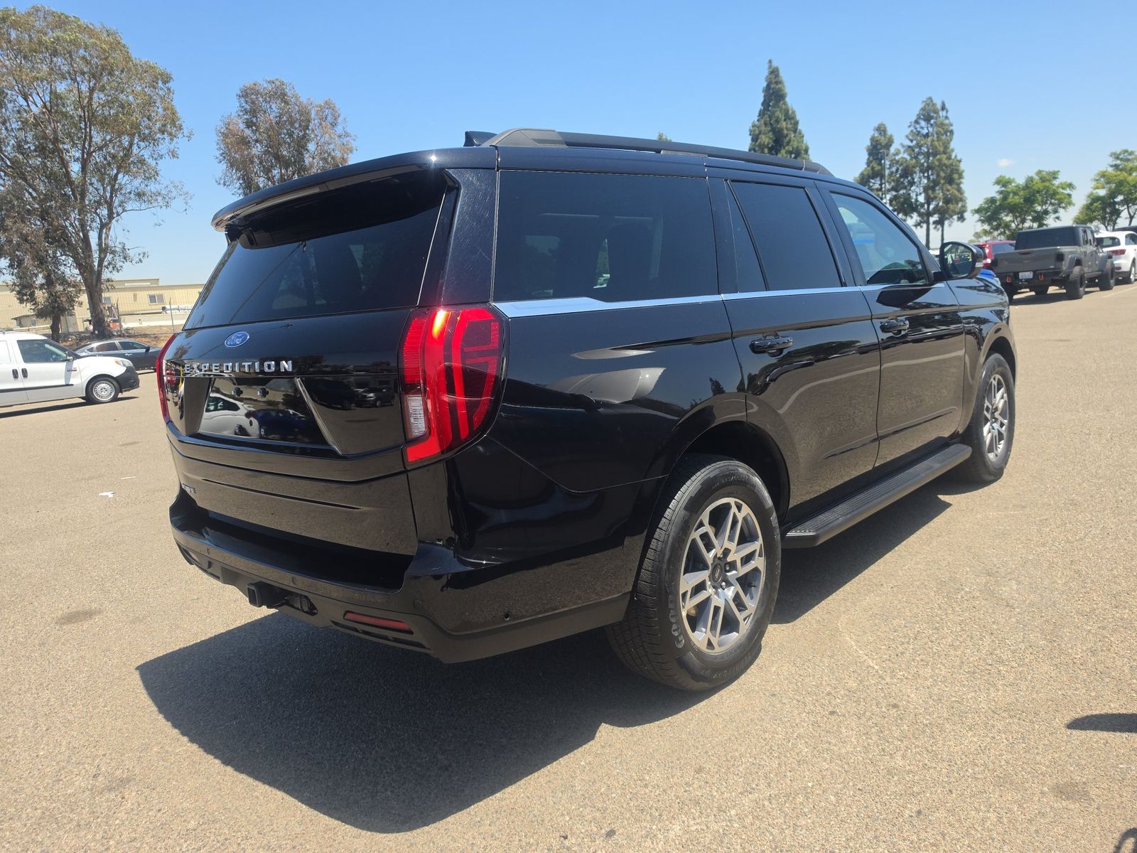 FORD EXPEDITION - 5
