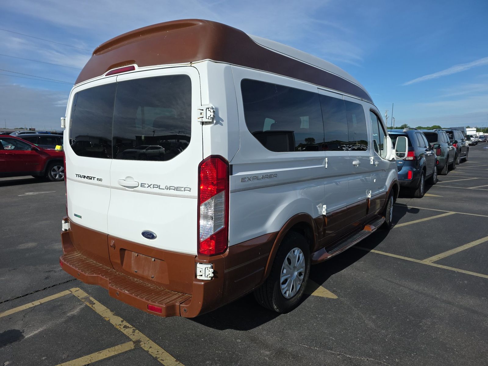 FORD TRANSIT 150 - 5
