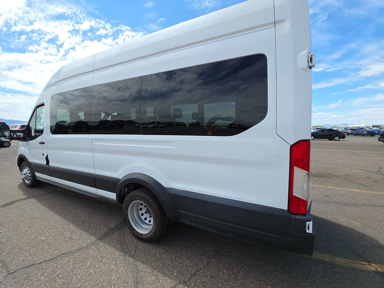 FORD TRANSIT 350 - 7