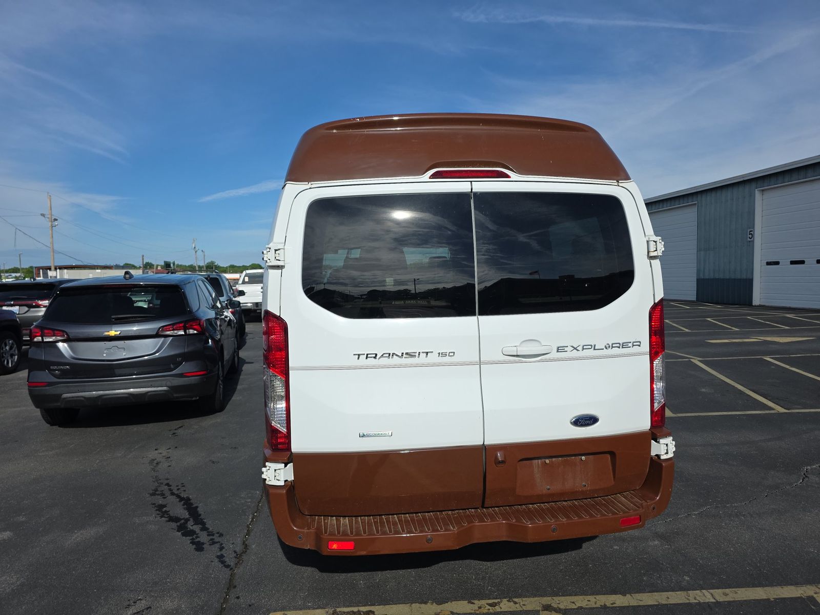 FORD TRANSIT 150 - 6