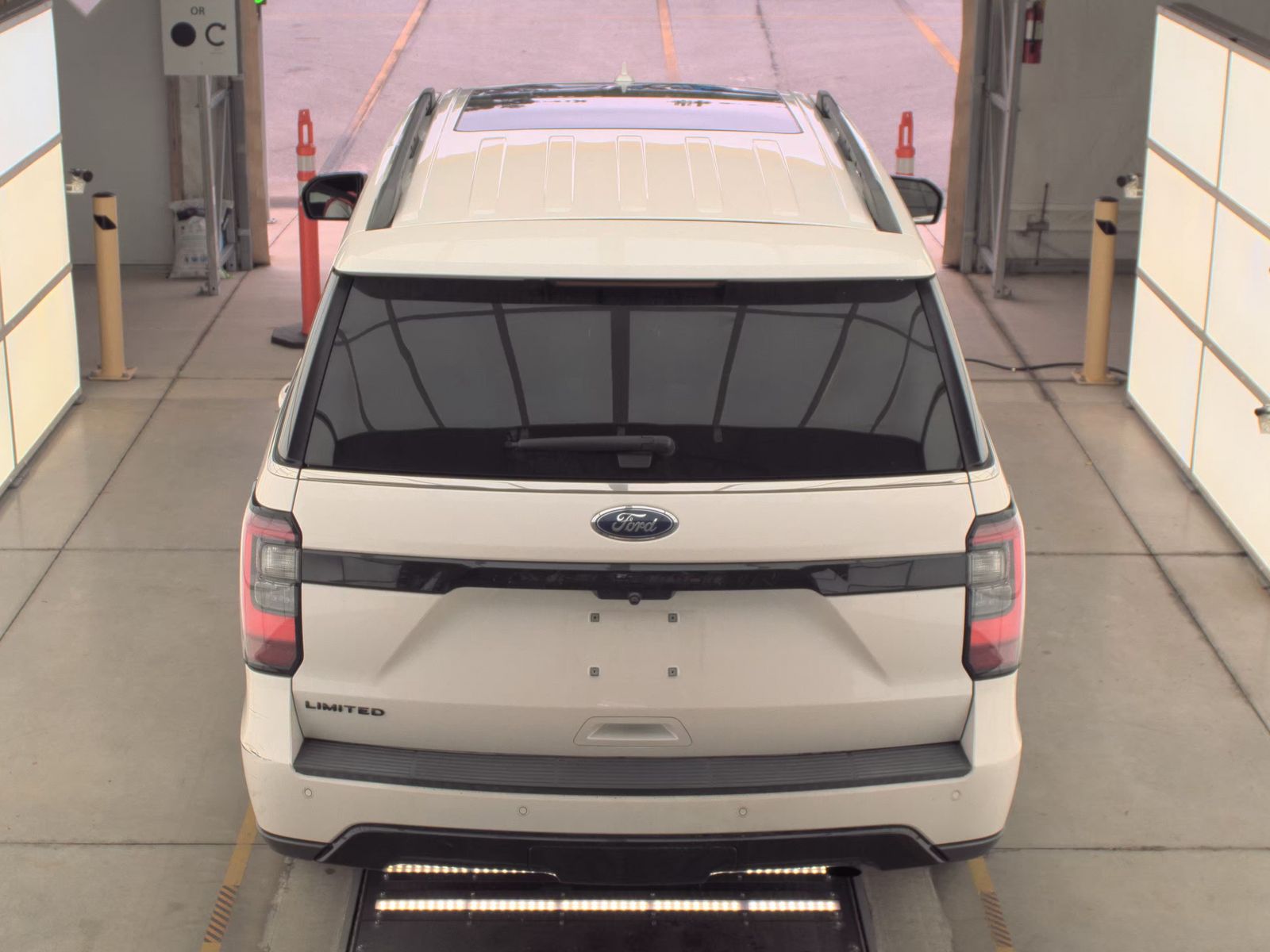 FORD EXPEDITION - 7