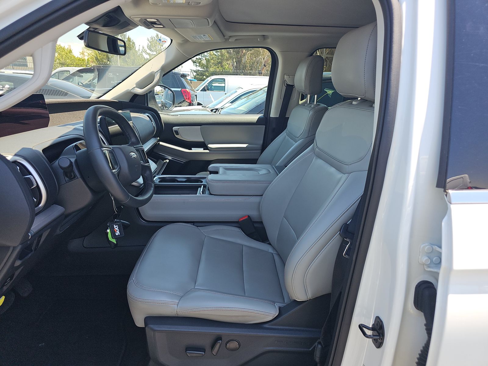 FORD EXPEDITION - 8