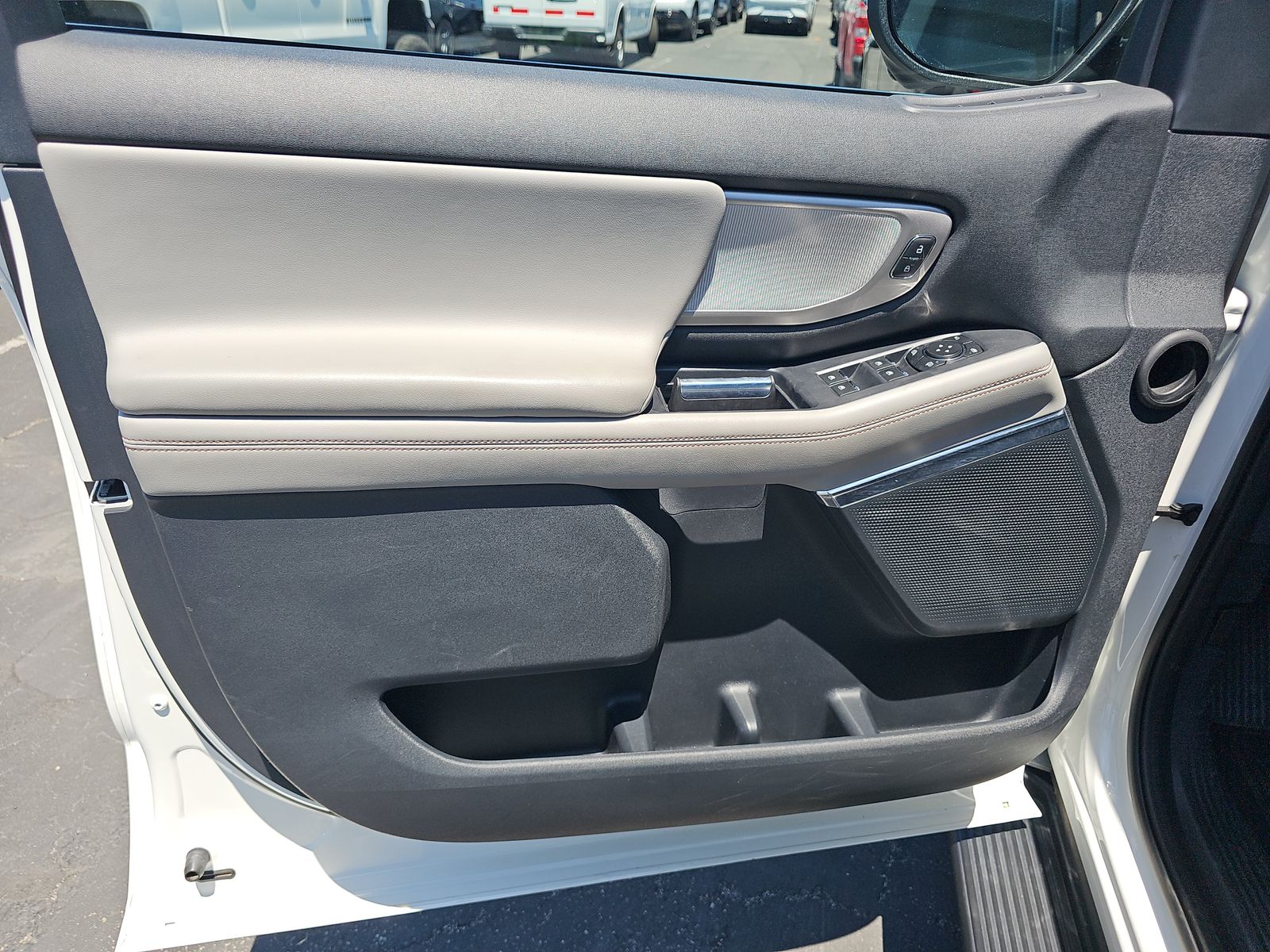 FORD EXPEDITION - 10
