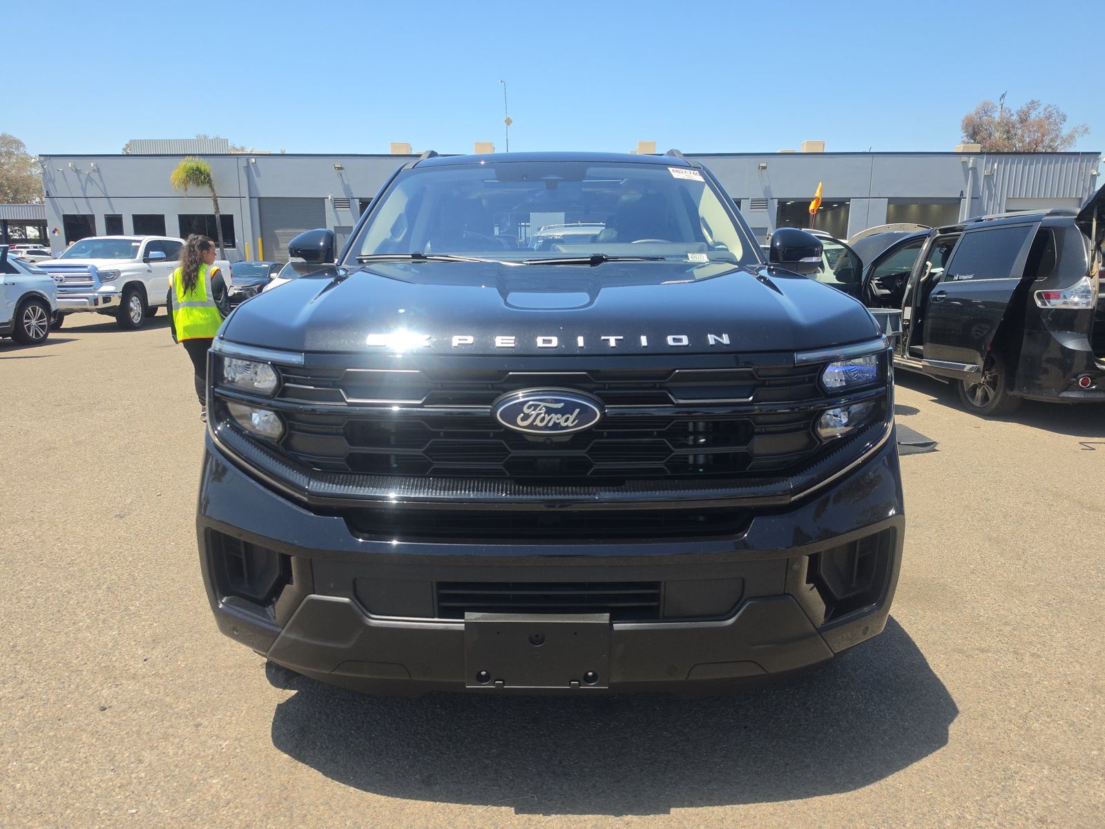 FORD EXPEDITION - 3