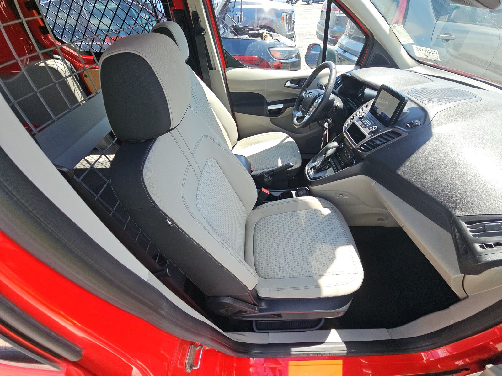 FORD TRANSIT CONNECT - 9