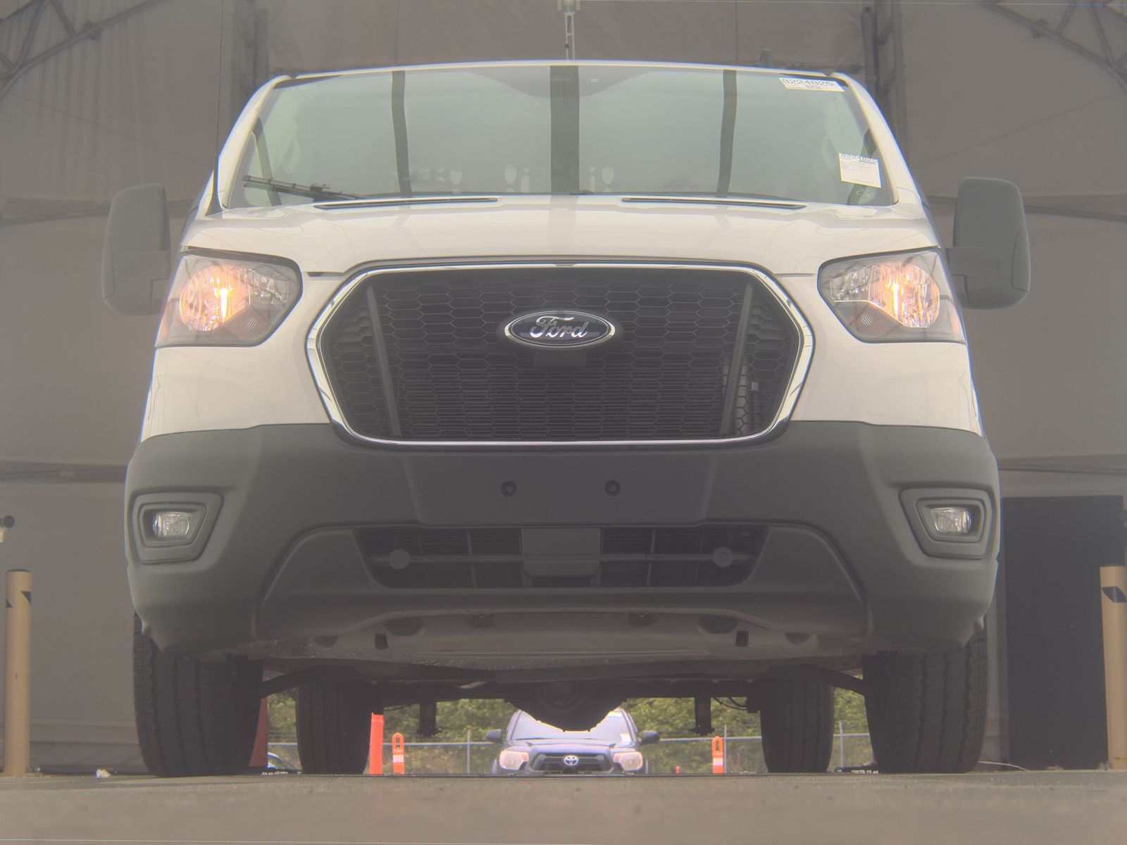 FORD TRANSIT 250 - 4