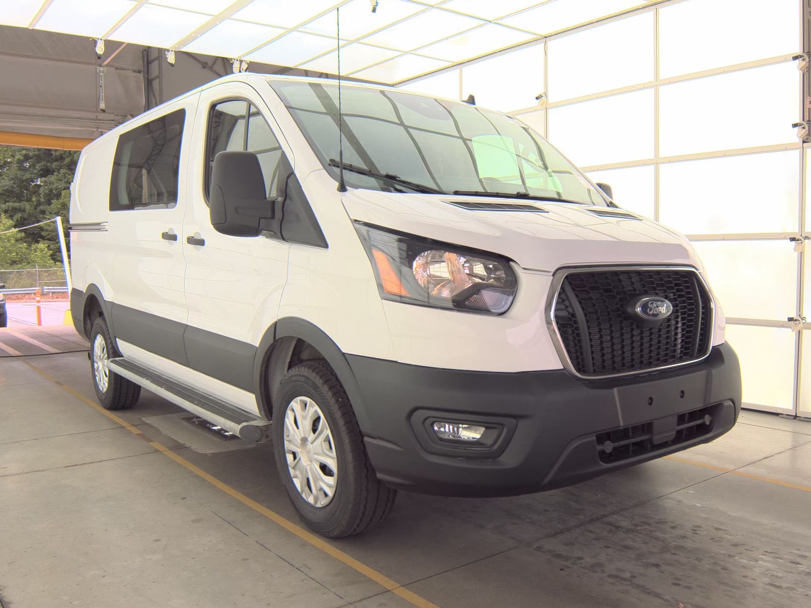 FORD TRANSIT 250 - 5
