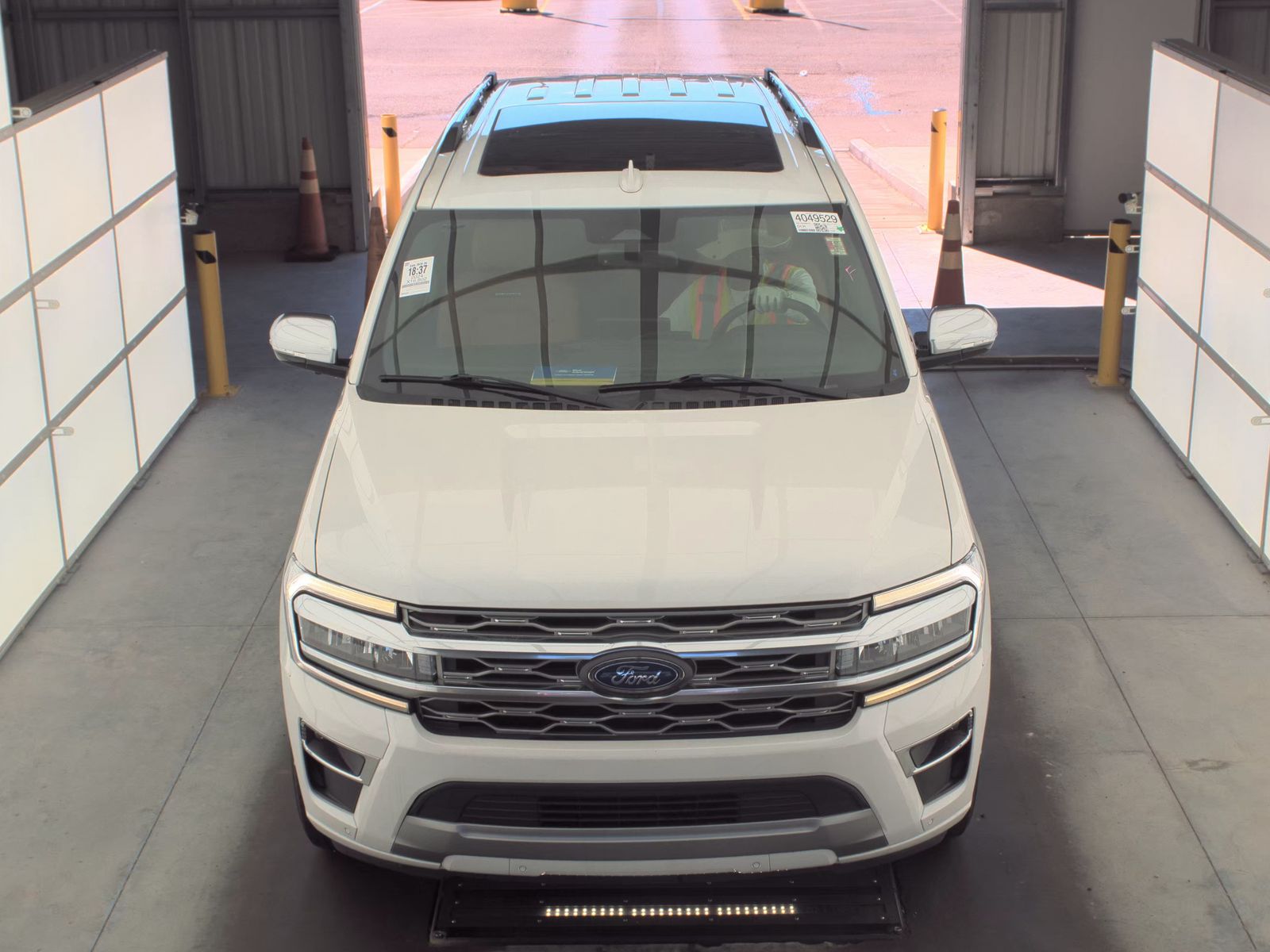 FORD EXPEDITION - 3