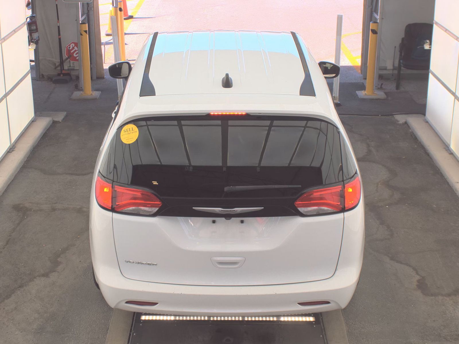 CHRYSLER VOYAGER - 7