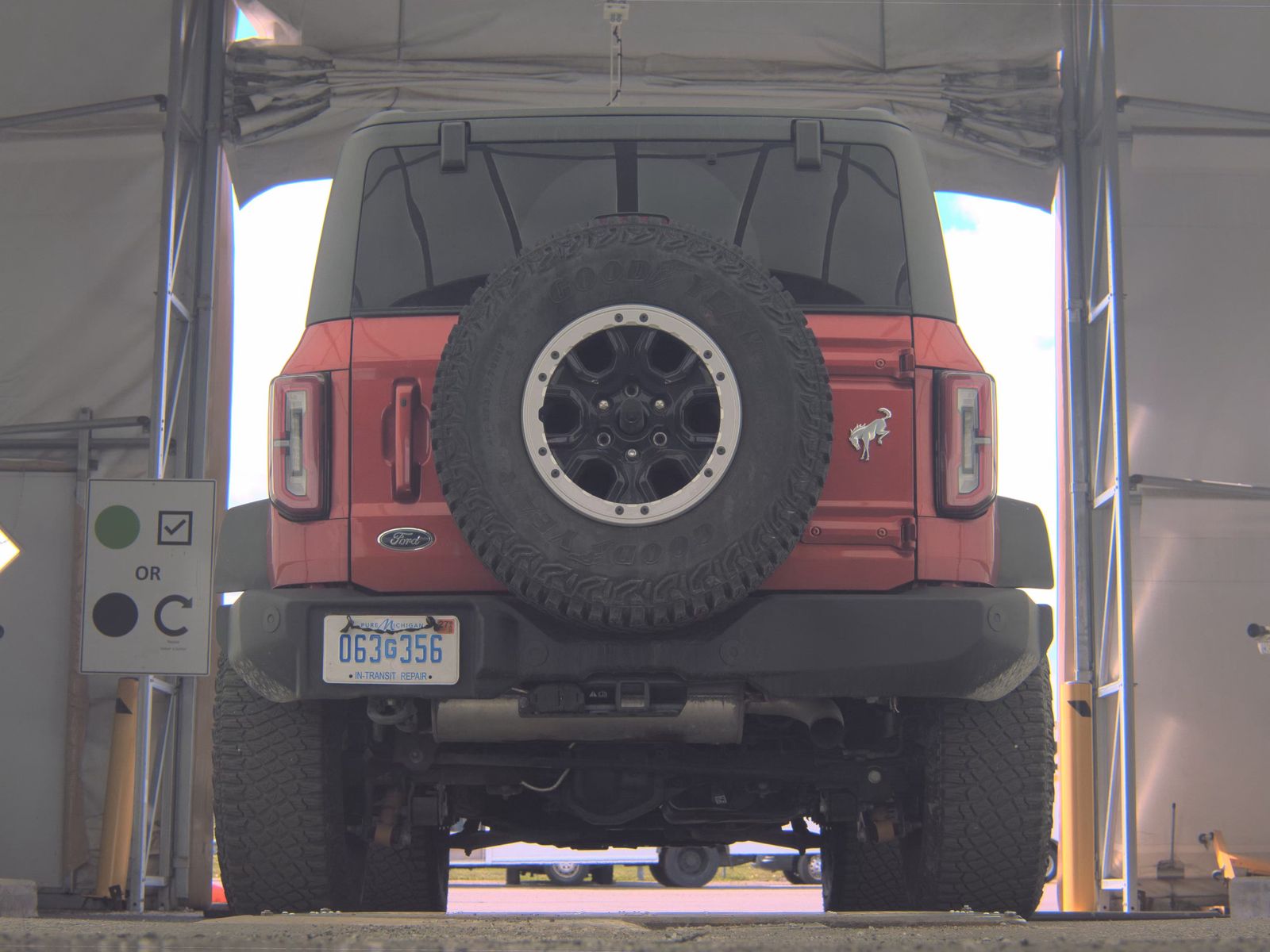 FORD BRONCO - 8