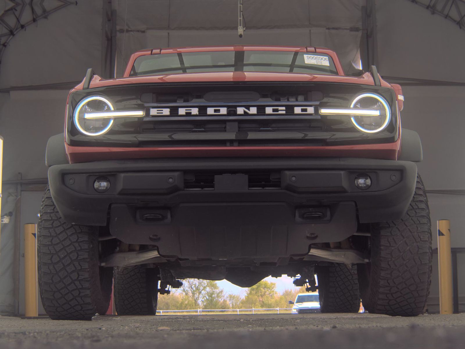 FORD BRONCO - 4