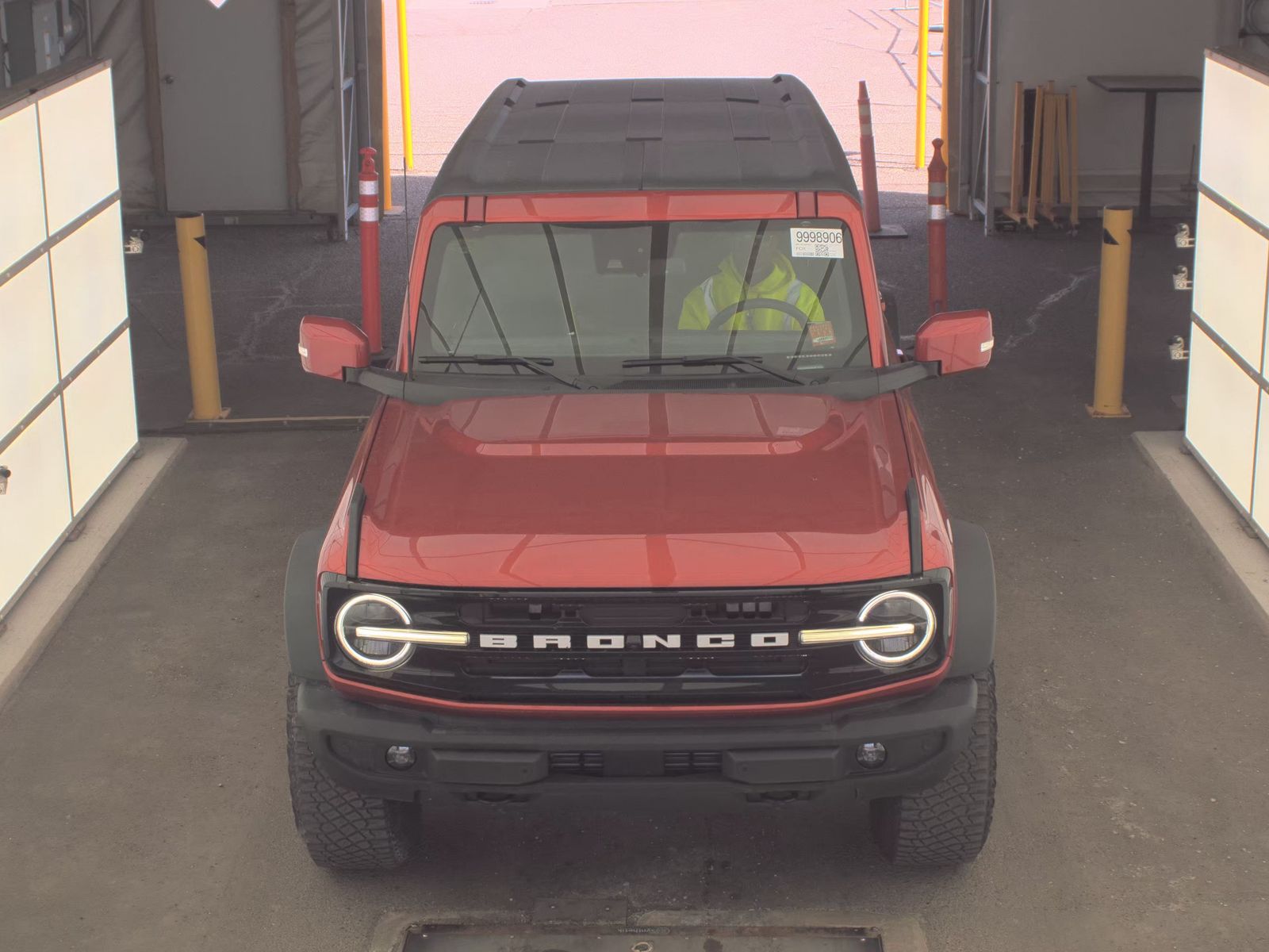 FORD BRONCO - 3
