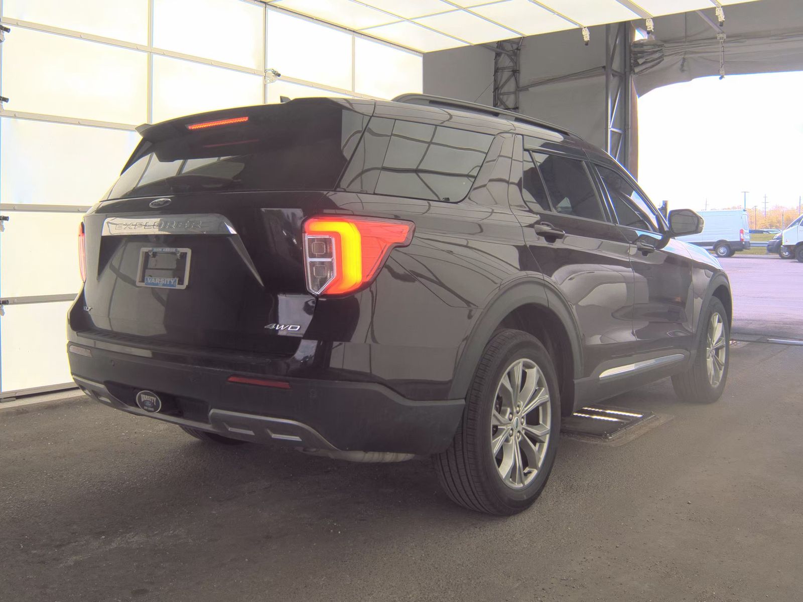 FORD EXPLORER - 6