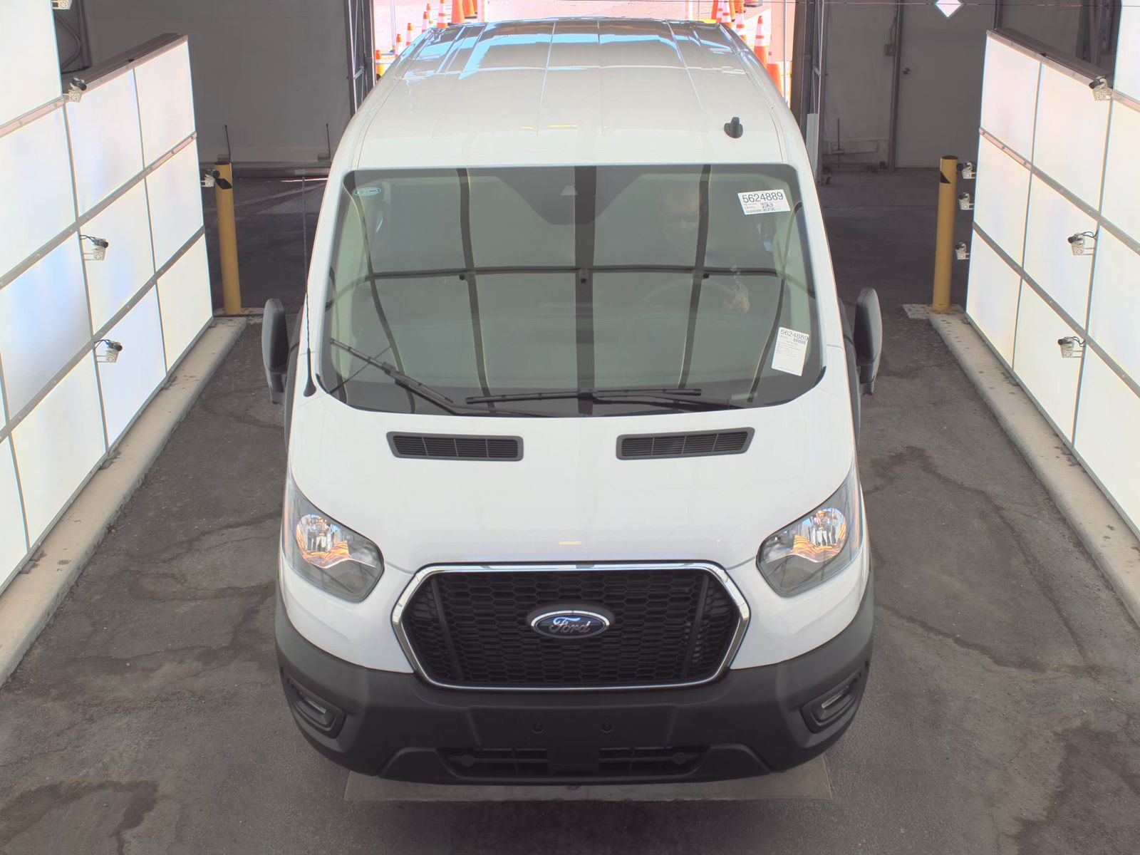 FORD TRANSIT 250 - 3