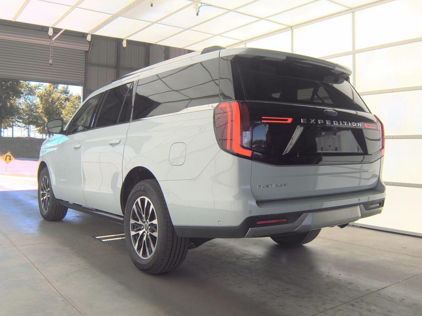 FORD EXPEDITION MAX - 9