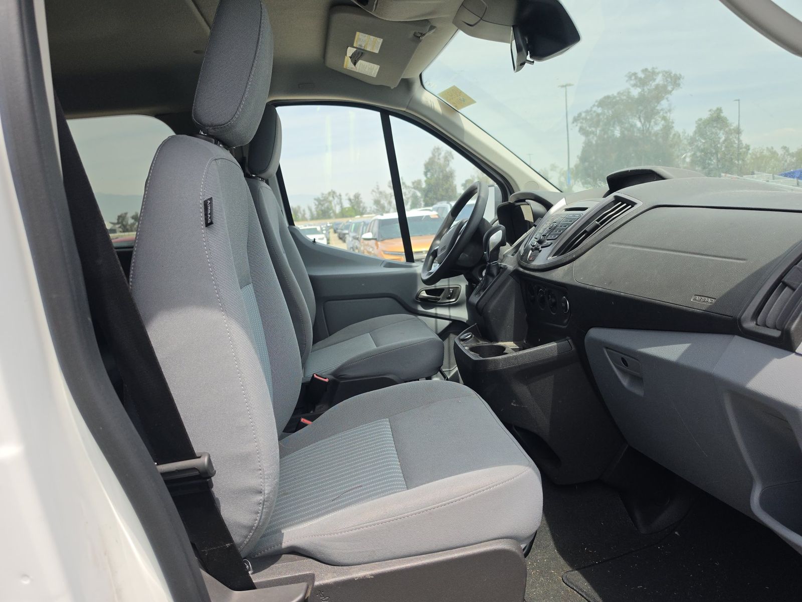 FORD TRANSIT 150 - 9