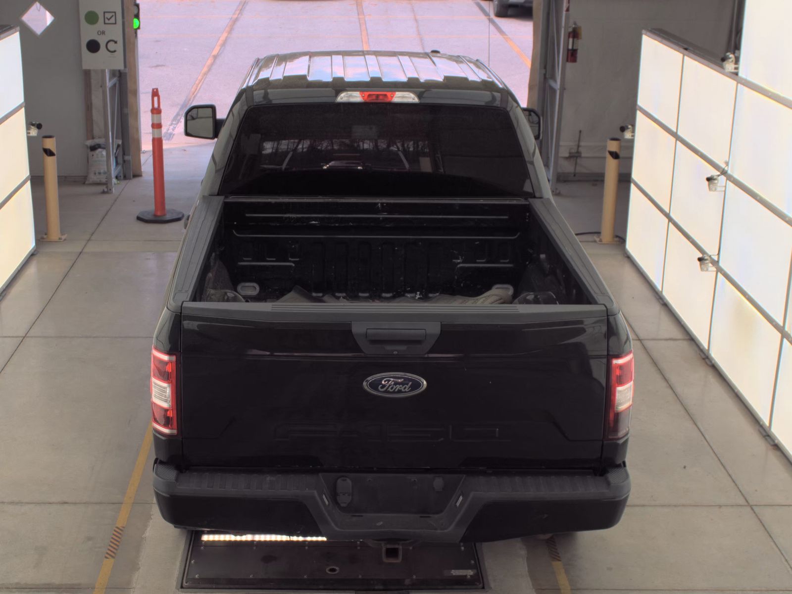 FORD F-150 - 6