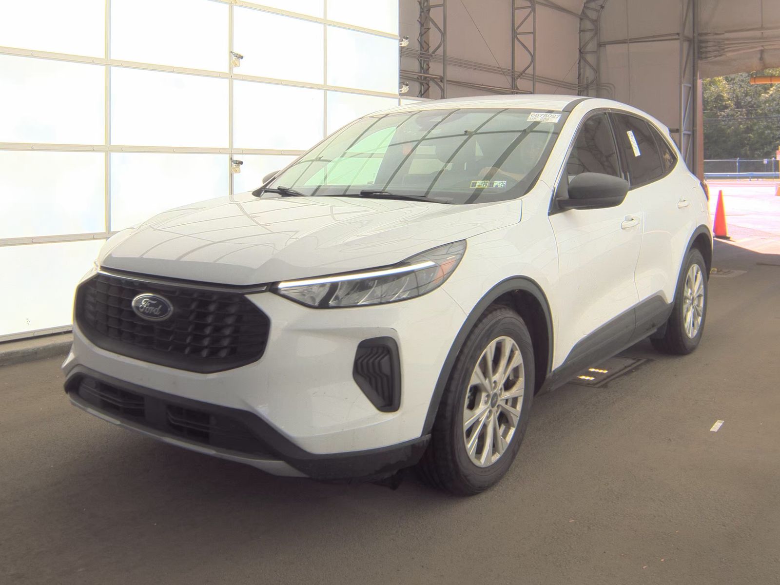 FORD ESCAPE - 1