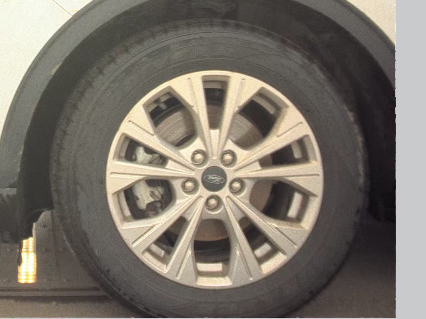 FORD ESCAPE - 10