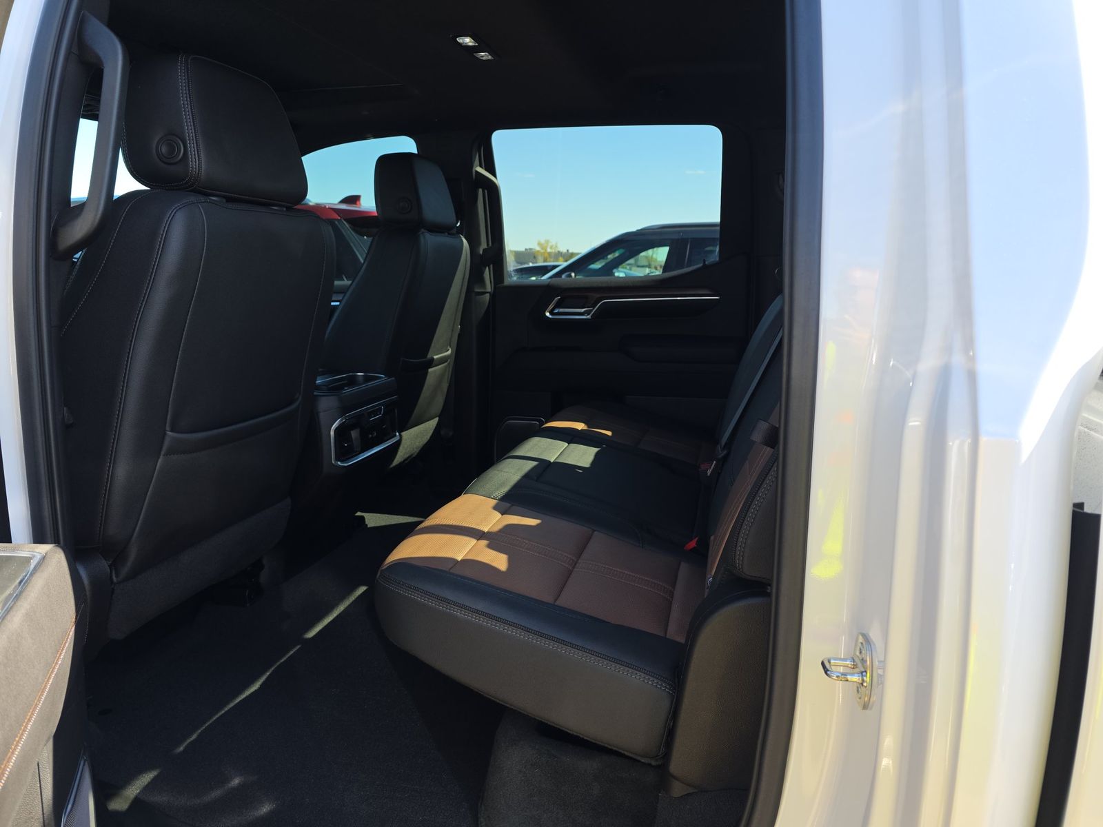2023 Chevrolet Silverado 1500 High Country AWD