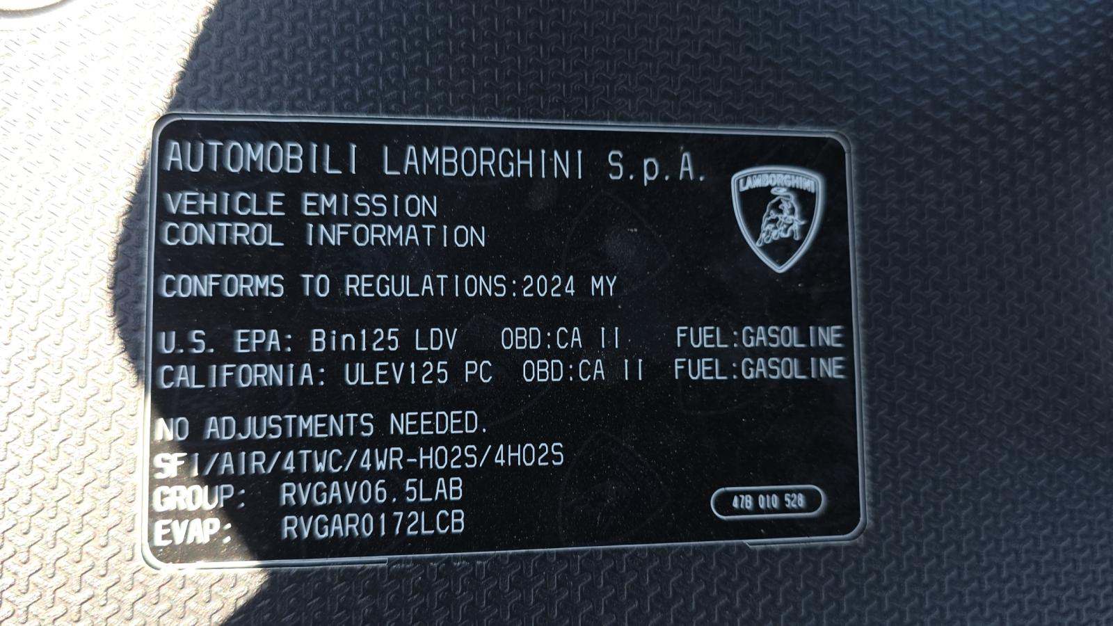 2024 Lamborghini Revuelto Base AWD