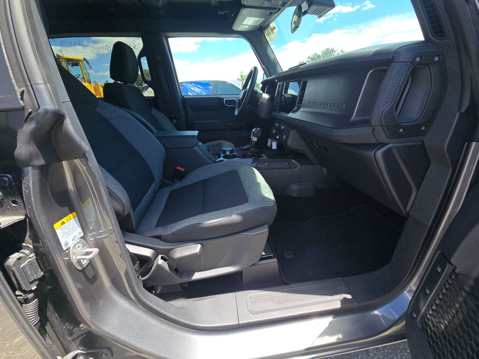 FORD BRONCO - 9