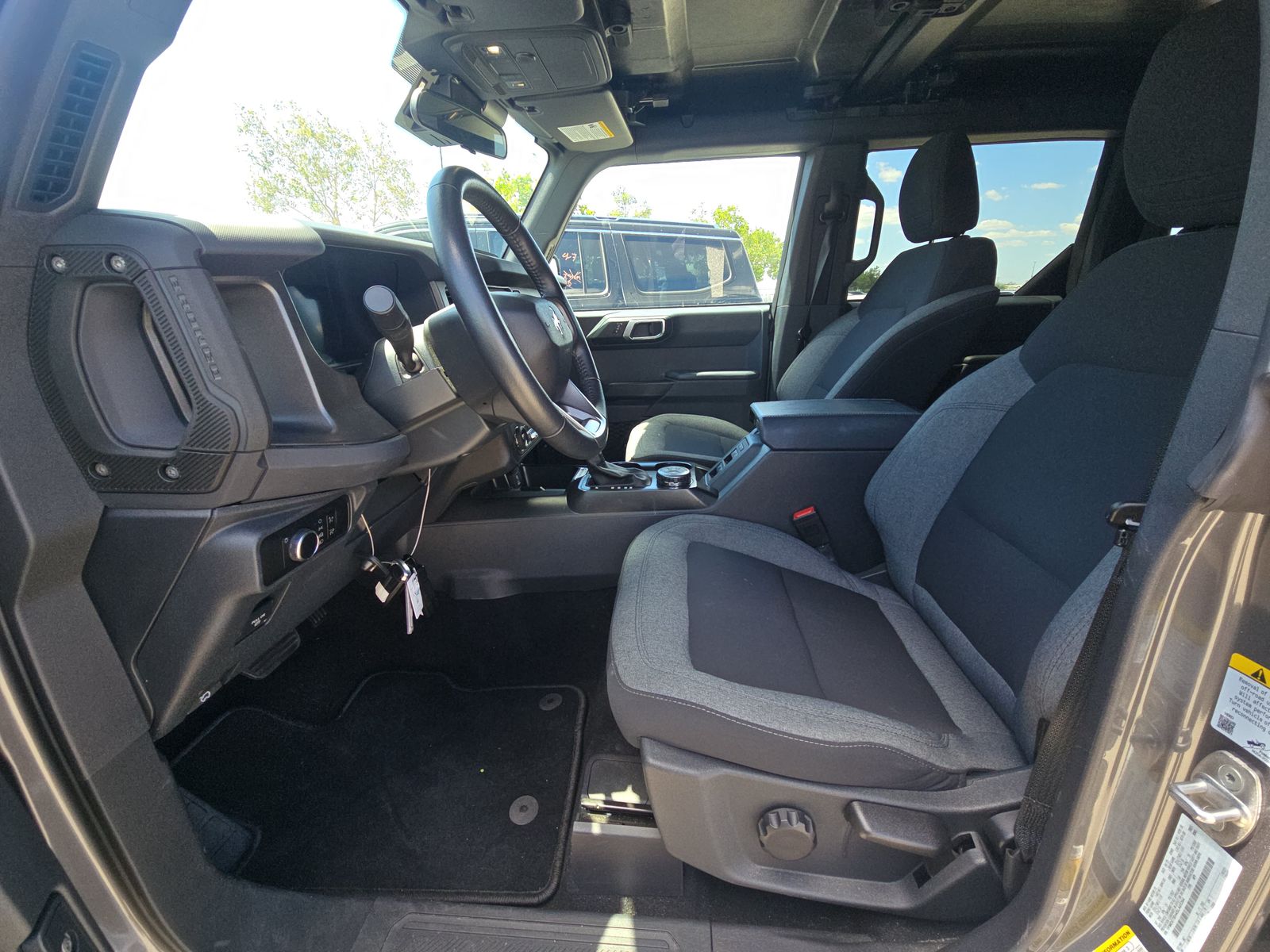 FORD BRONCO - 8
