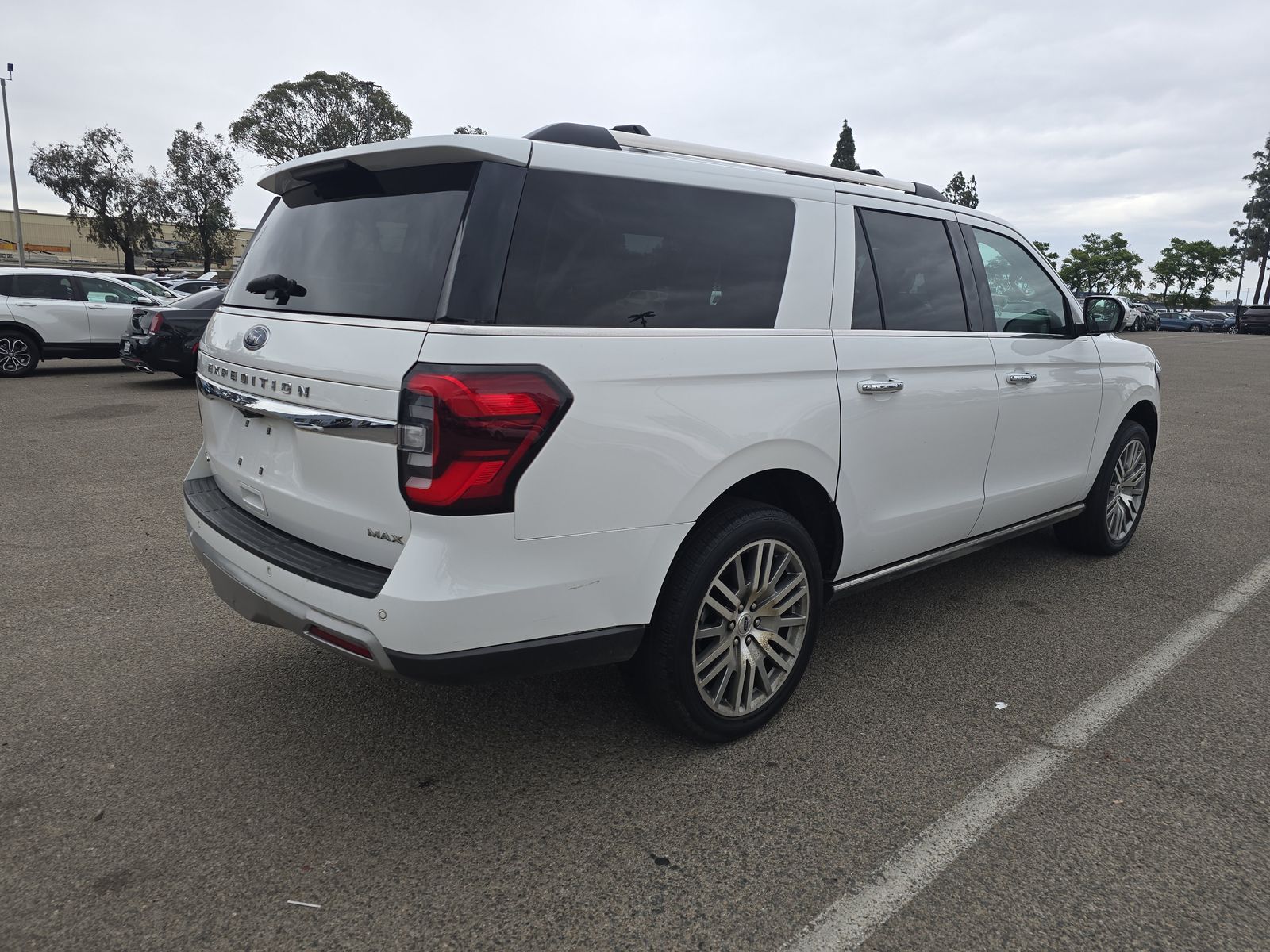 FORD EXPEDITION MAX - 5